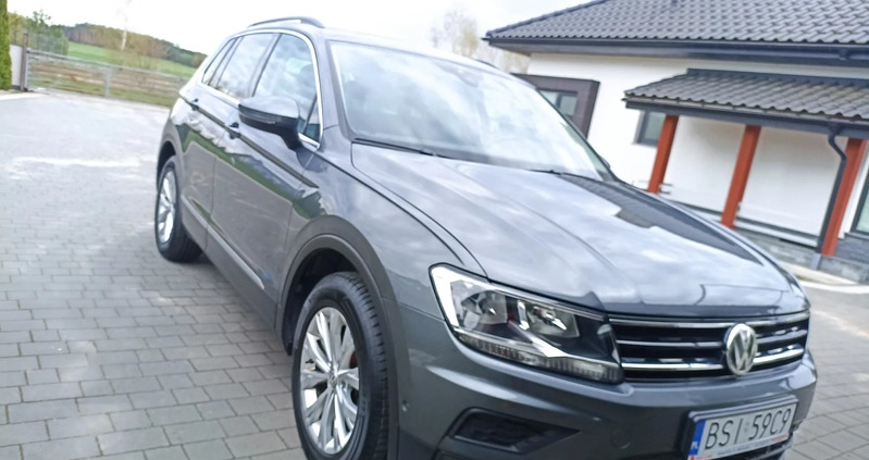 Volkswagen Tiguan cena 108999 przebieg: 128000, rok produkcji 2020 z Siemiatycze małe 742